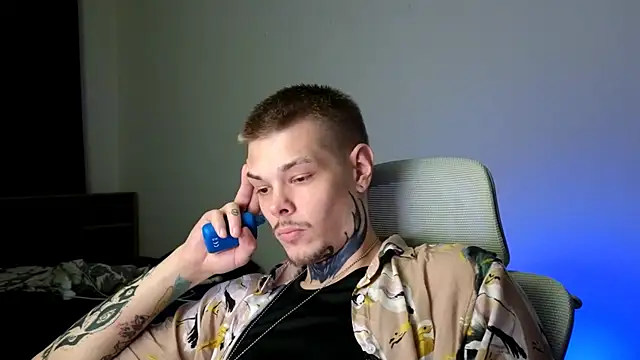 DENIS HERE online show from June 10, 2026, 7:02 pm
