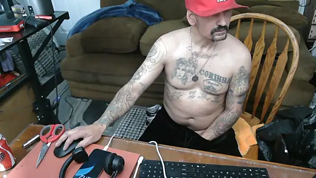 Snapshot of jess2fuck chatting on June 27, 2026, 9:14 am jess2fuck online show from June 27, 2026, 9:14 am