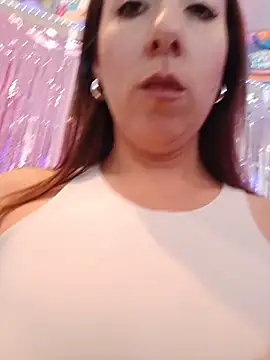 Mia Novikov online show from June 19, 2026, 10:46 pm