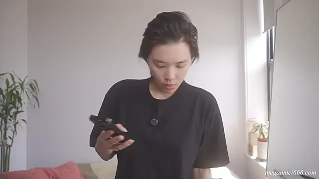meganmei666 online show from July 25, 2026, 4:15 pm