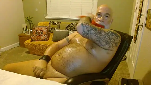 Snapshot of musclebearnips chatting on November 17, 2025, 1:11 am musclebearnips online show from November 17, 2025, 1:11 am