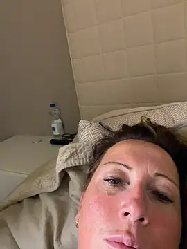 xsexycurvymilf online show from July 28, 2026, 6:20 pm