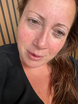 xsexycurvymilf online show from August 1, 2026, 6:45 am
