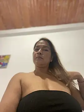 Snapshot of Jlo_69 chatting on August 1, 2026, 2:00 am Jlo 69 online show from August 1, 2026, 2:00 am