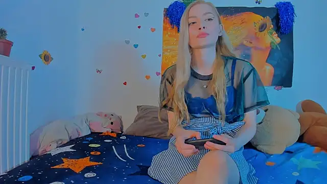 Lizzyjordanxo online show from June 23, 2026, 3:32 pm