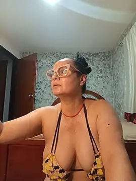Eunice73 online show from July 6, 2026, 10:01 pm