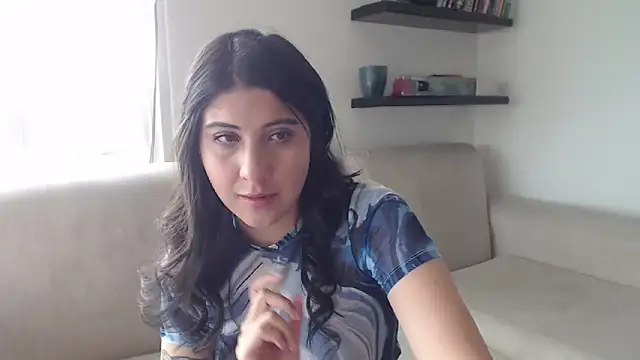 BubbleGumm  online show from May 16, 2026, 9:13 pm