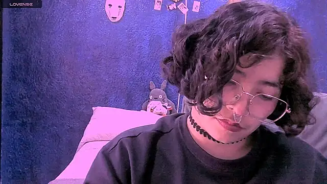 NinaYellow online show from July 14, 2026, 1:17 pm