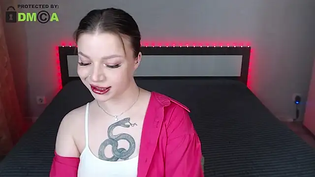 RonnieMilles online show from May 8, 2026, 4:56 pm