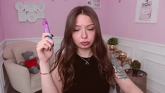 LucySkilar online show from May 29, 2026, 3:59 am