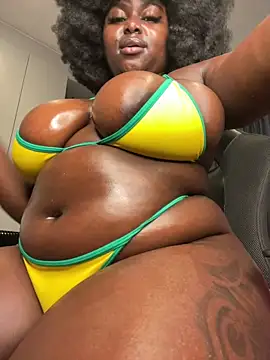 Honeycoco0211 online show from May 9, 2026, 2:00 pm