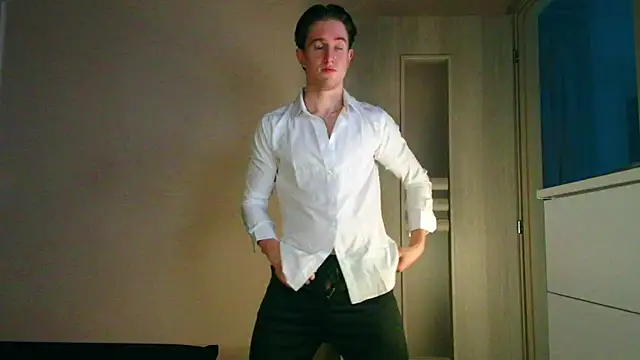 ChristianLevine  online show from July 15, 2026, 7:41 pm