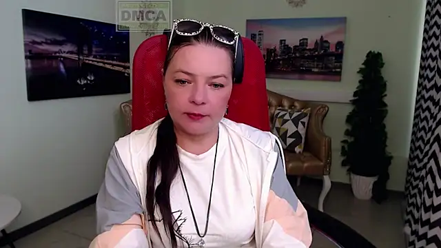 Lily flower7 online show from July 9, 2026, 5:44 am