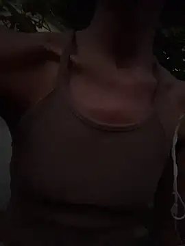 starrynikki online show from July 10, 2026, 3:22 am