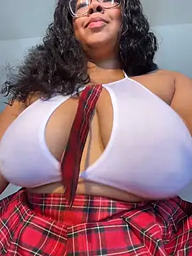 XMara online show from July 25, 2026, 4:48 pm