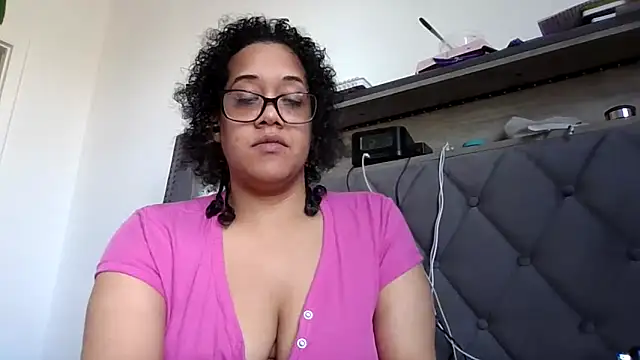 Ladycinnabon1 online show from November 28, 2025, 6:10 pm
