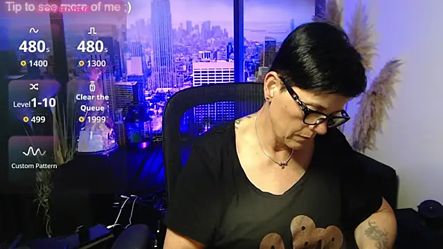 ninarandmann online show from July 23, 2026, 4:49 pm