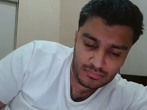 robintoit online show from August 3, 2026, 5:49 pm