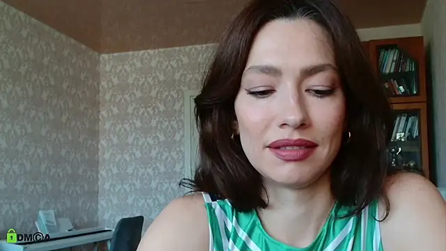 alicia spicy online show from July 7, 2026, 6:05 am