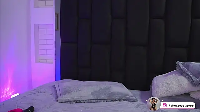 Marianamonroe  online show from July 24, 2026, 11:52 am