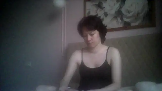 SunElizabeth online show from July 9, 2026, 4:22 pm
