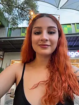 Snapshot of Mon_Cherry chatting on June 18, 2026, 10:47 pm Mon Cherry online show from June 18, 2026, 10:47 pm