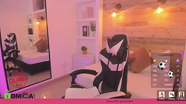 Snapshot of candy_summer28 chatting on July 6, 2026, 7:38 pm candy summer28 online show from July 6, 2026, 7:38 pm