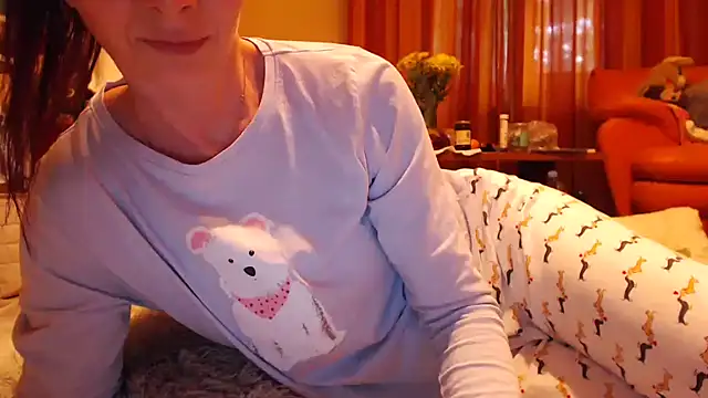 LovelyAndraGirl online show from May 20, 2026, 4:46 pm