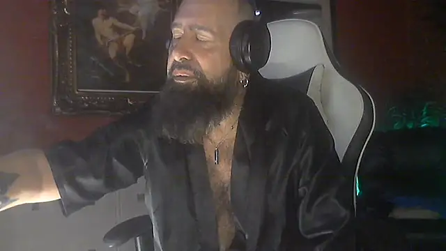 maseurbeardedpig online show from August 9, 2026, 3:44 am