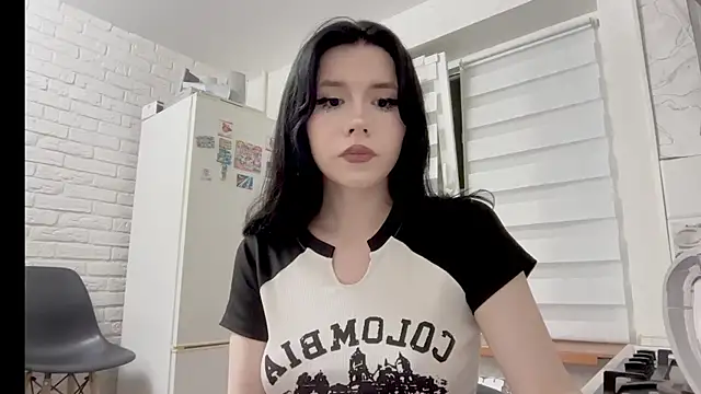 Alisa Black Star online show from July 5, 2026, 6:15 pm