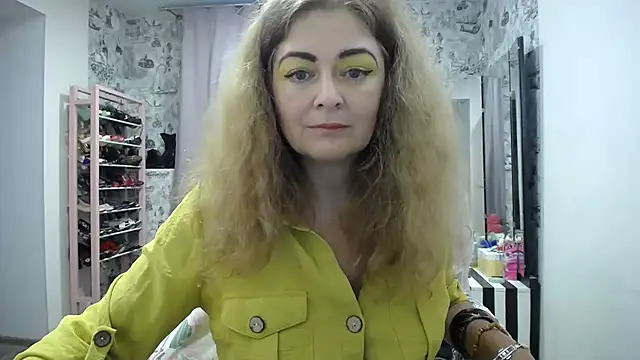 Helen1974 online show from July 14, 2026, 2:05 am