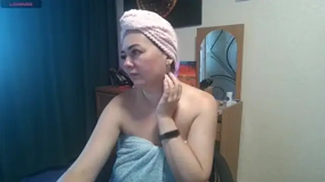 JuliaMorganss online show from July 12, 2026, 6:04 am