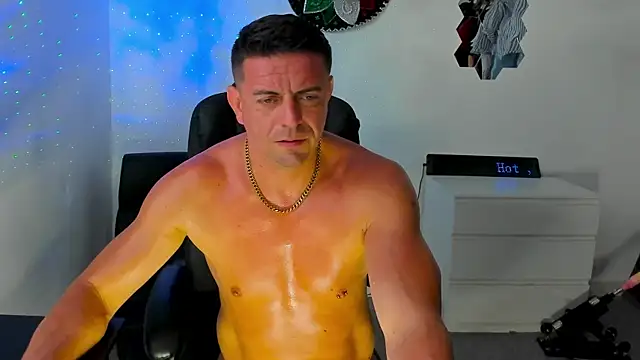 Snapshot of petr37pol chatting on July 8, 2026, 1:37 pm petr37pol online show from July 8, 2026, 1:37 pm