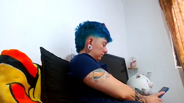 tomboyblue online show from June 10, 2026, 5:56 pm