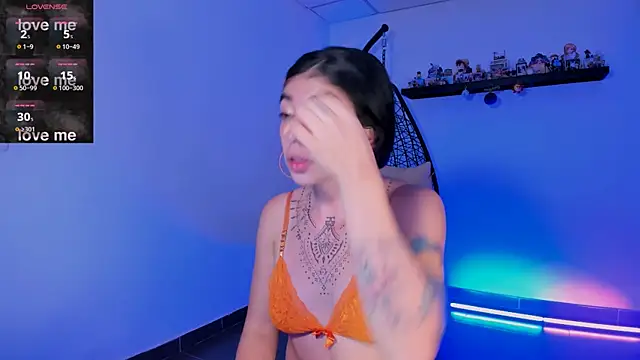 Nina-monroe online show from July 25, 2026, 4:37 pm
