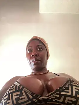 hotcoco28 online show from January 6, 2025, 7:13 pm