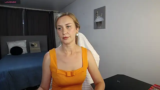 Vanessa Nowak online show from July 1, 2026, 5:34 pm