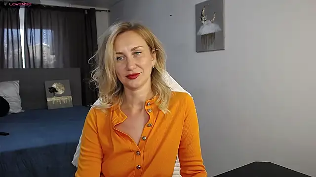 Vanessa Nowak online show from July 21, 2026, 2:52 pm