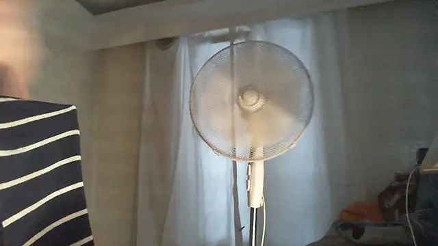 Snapshot of thekeys chatting on June 2, 2026, 4:42 pm thekeys online show from June 2, 2026, 4:42 pm