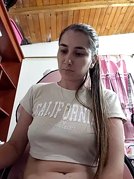 Iris love18 online show from June 27, 2026, 1:43 am