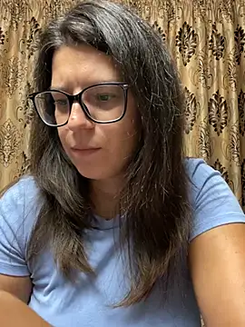 NadiraNoor online show from July 26, 2026, 4:47 pm