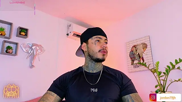 JordanSmiith  online show from June 30, 2026, 9:49 pm