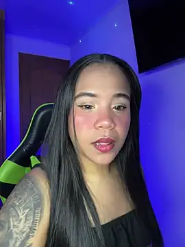leila 22 online show from July 18, 2026, 3:05 pm
