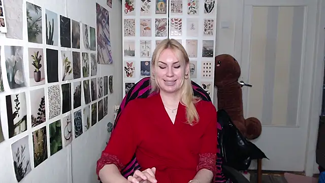 CapriScorpion online show from July 16, 2026, 12:55 pm