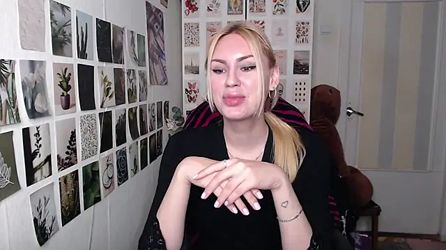 CapriScorpion online show from July 28, 2026, 10:54 am