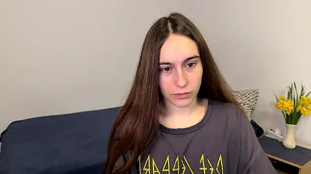 AliceKolltt online show from May 1, 2026, 12:26 am