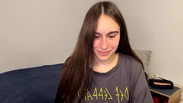 AliceKolltt online show from May 21, 2026, 7:21 pm