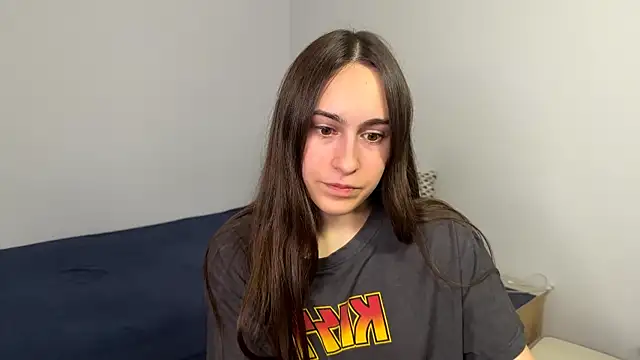 AliceKolltt online show from May 27, 2026, 9:12 pm