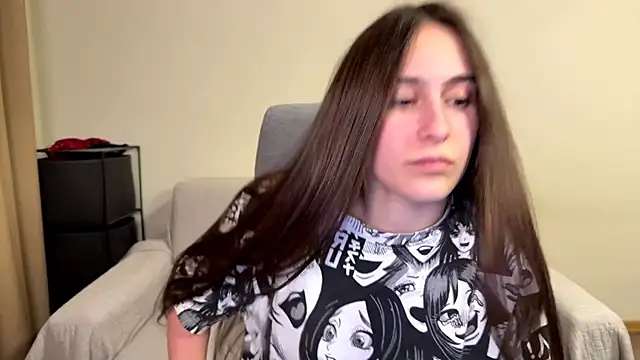 AliceKolltt online show from May 31, 2026, 8:21 pm