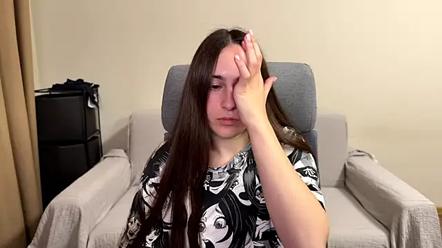 AliceKolltt online show from June 10, 2026, 8:30 pm